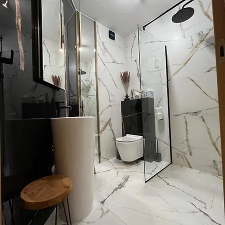 Gold Pearl Zegrze Apartment *